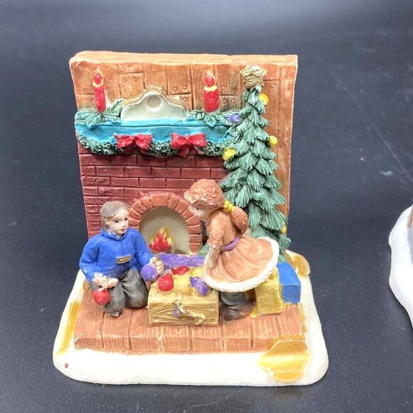 Dollar General Store Christmas Village Lighted Porcelain Building in Box New - Picture 3 of 8